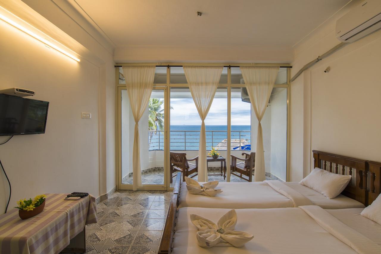 Surya Beach Resort Kovalam Kültér fotó