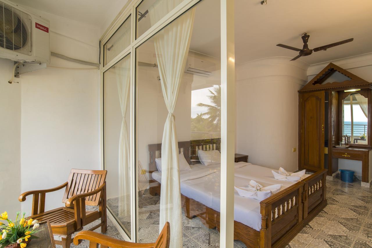 Surya Beach Resort Kovalam Kültér fotó