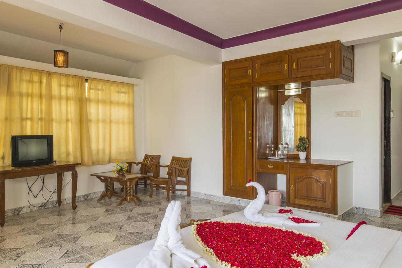 Surya Beach Resort Kovalam Kültér fotó